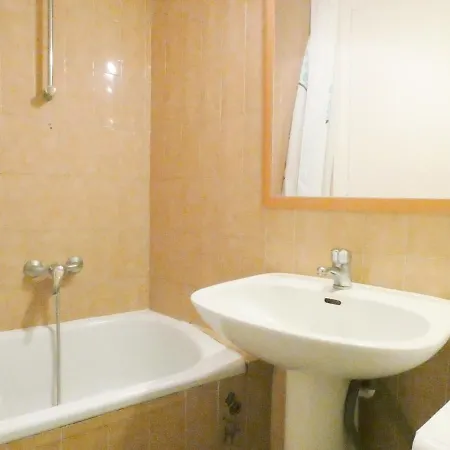 Bora 4-b روساس