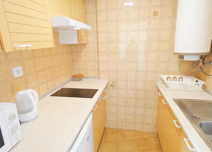 Bora 4-b Apartment Roses